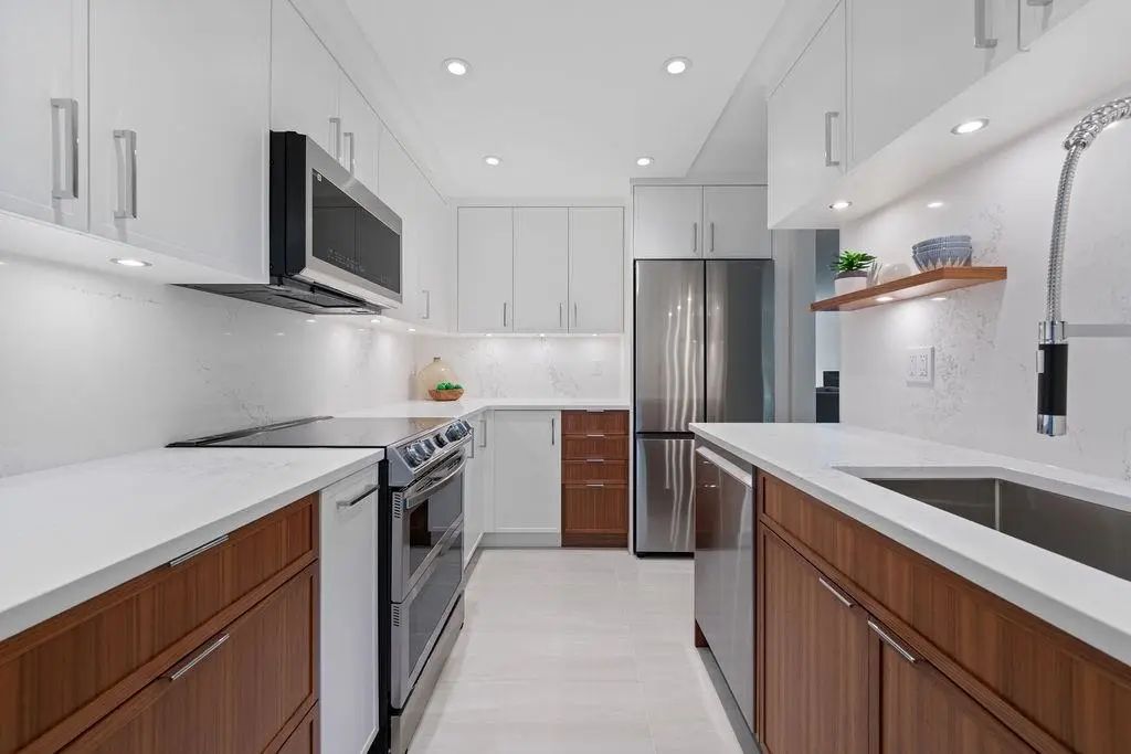 4101 Yew Street 305, Vancouver