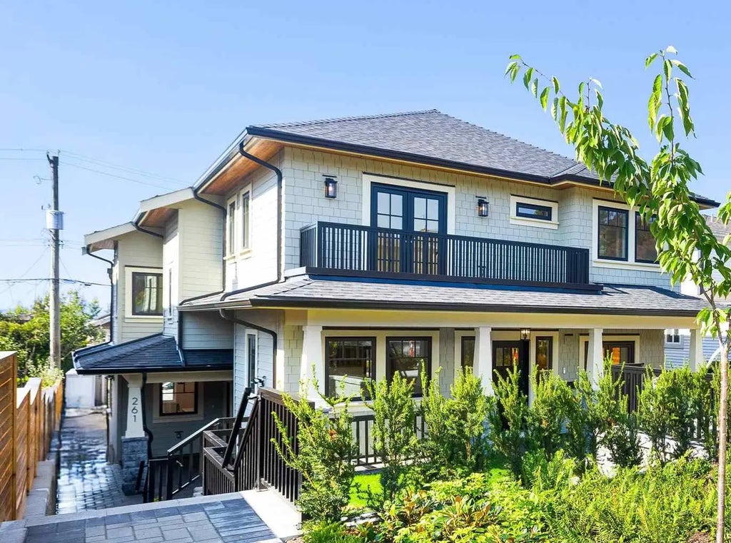 261 W 6th Street, North Vancouver