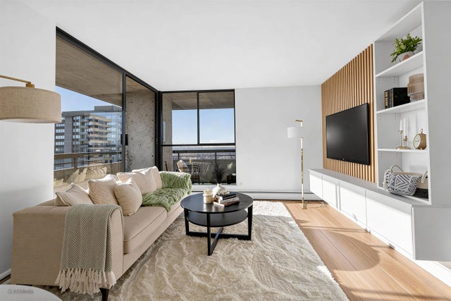 3771 Bartlett Court 2206, Burnaby