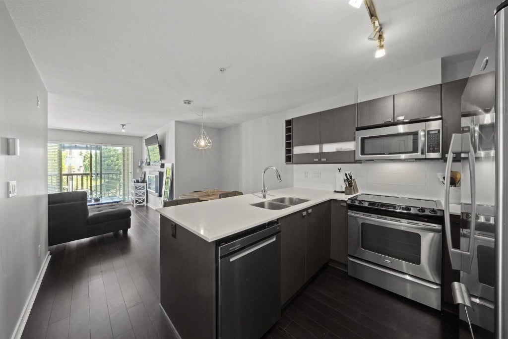 21009 56 Avenue 305, Langley