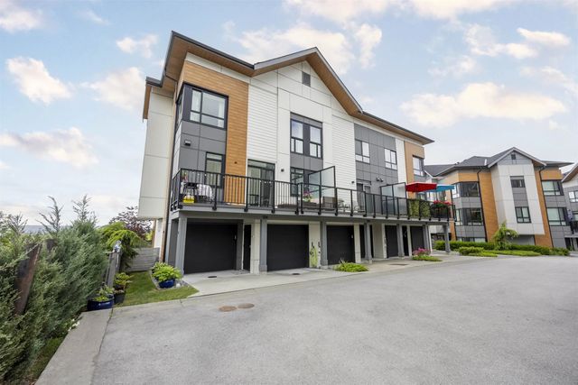 15111 Edmund Drive 123, Surrey