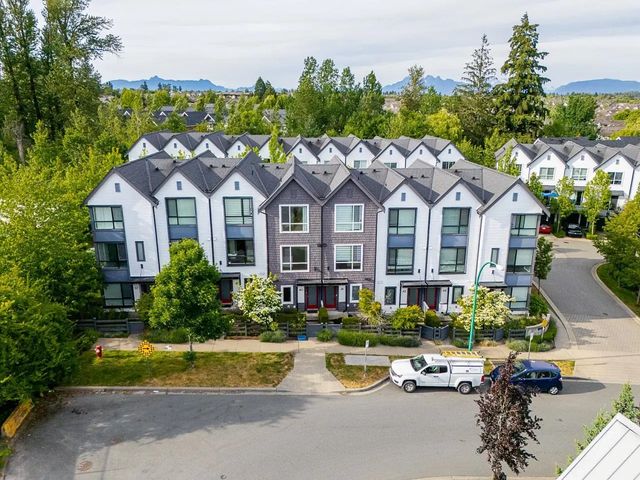 19159 Watkins Drive 40, Surrey