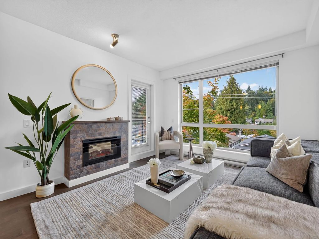 1330 Marine Drive 316, North Vancouver