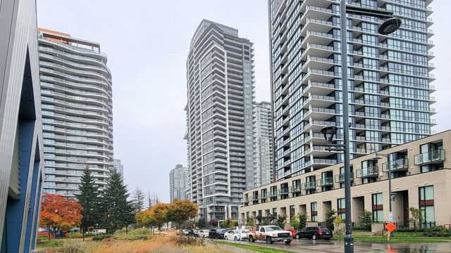 13308 Central Avenue 301, Surrey