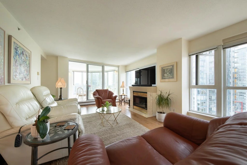 183 Keefer Place 2204, Vancouver