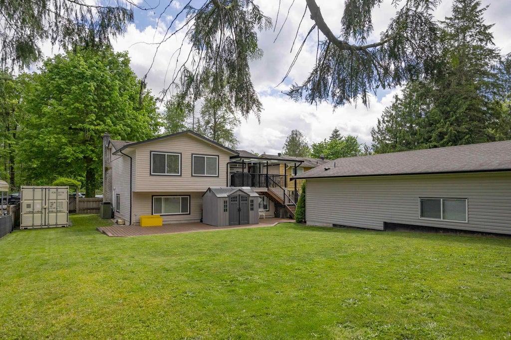 25035 10 Avenue, Langley