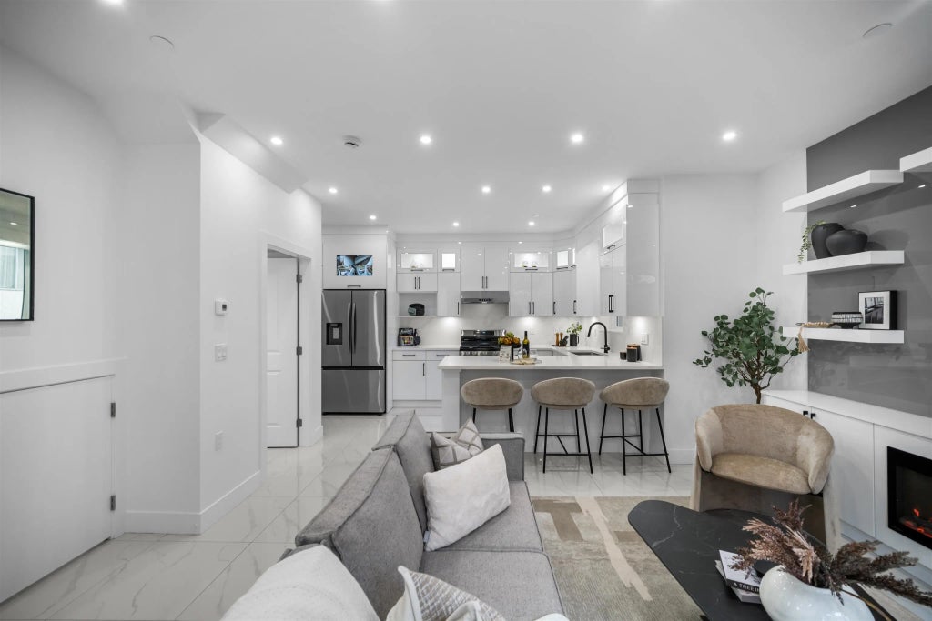 2076 E 50th Avenue, Vancouver