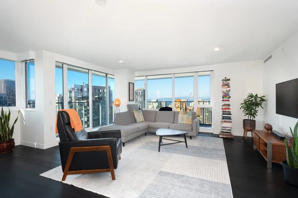 1111 Richards Street 3206, Vancouver