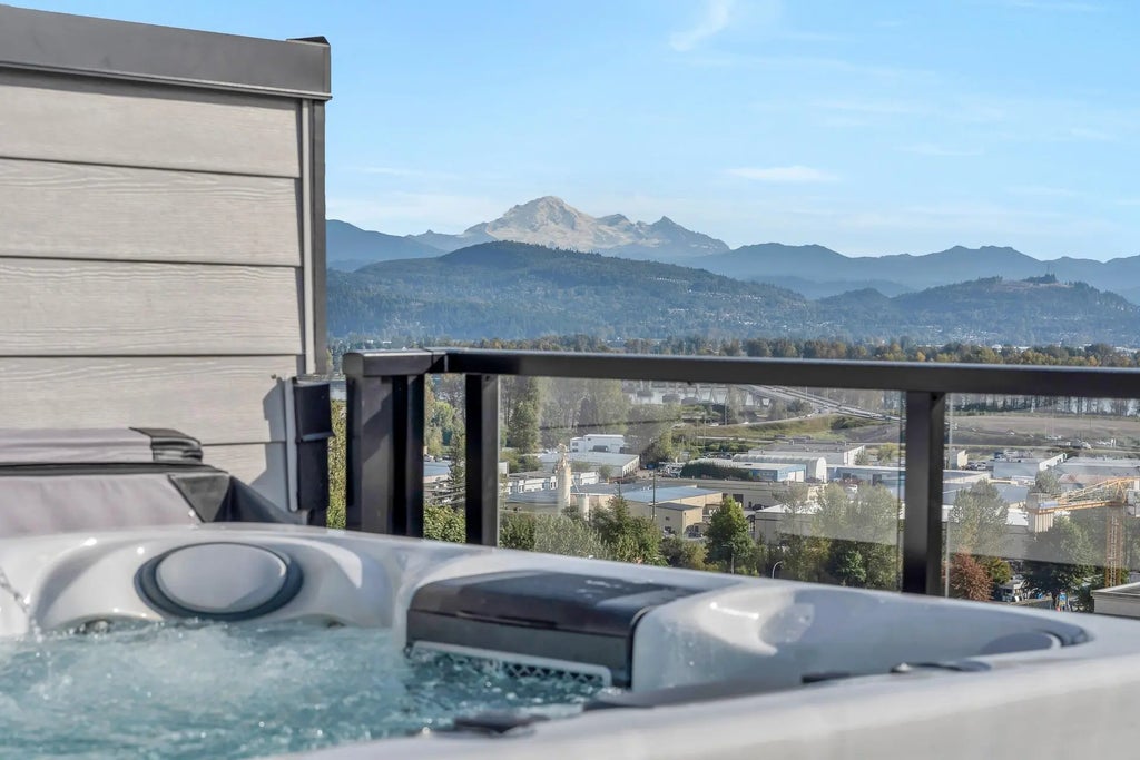 7381 Preston Boulevard 80, Mission