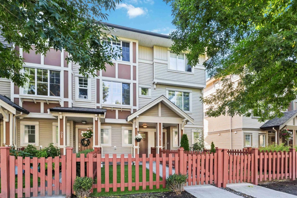 10151 240th Street 20, Maple Ridge