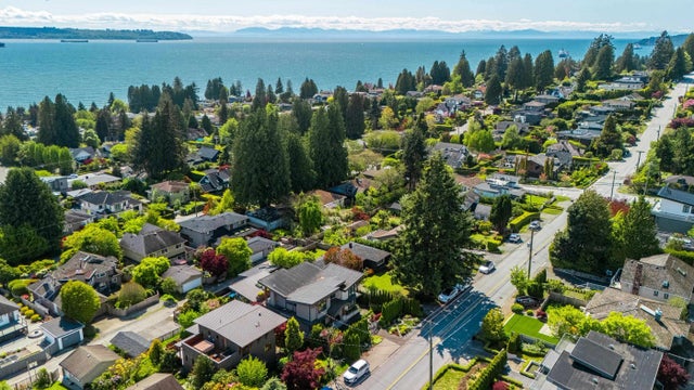 2460 Mathers Avenue, West Vancouver