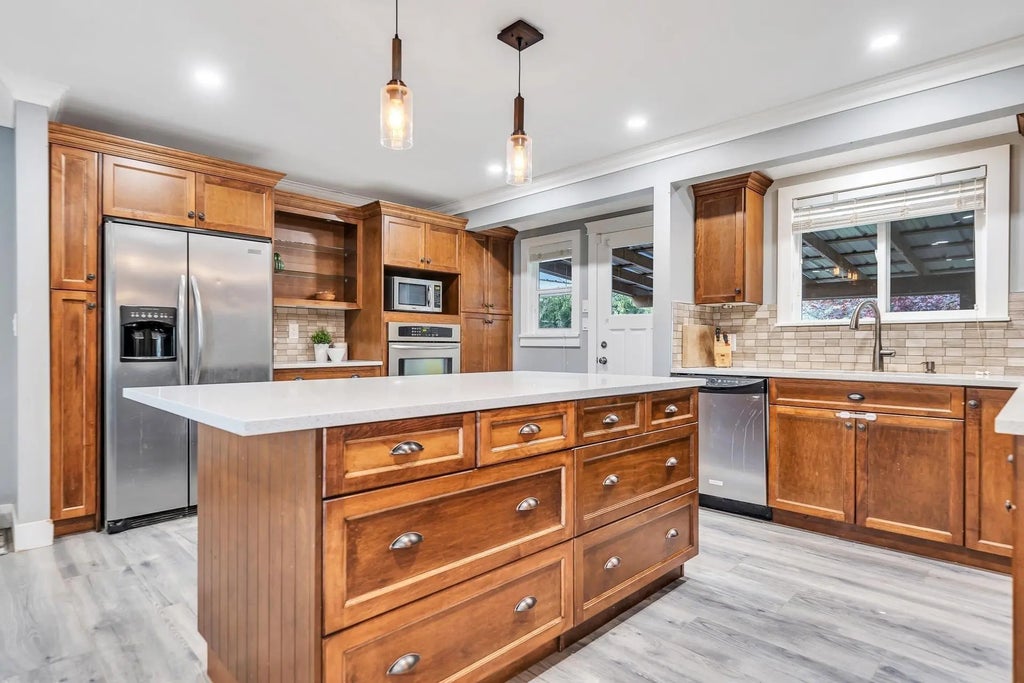 2252 Bakerview Street, Abbotsford