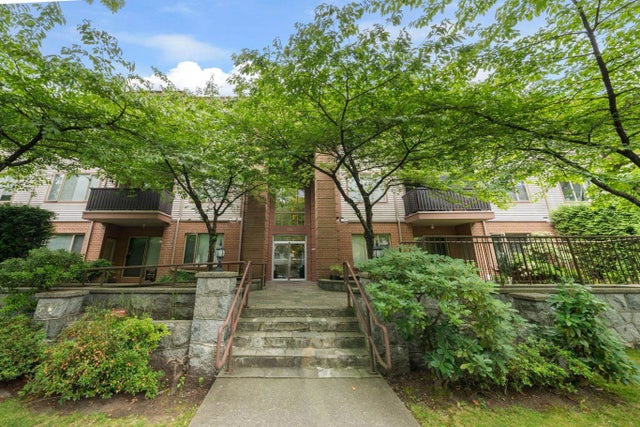 6688 Burlington Avenue 105, Burnaby