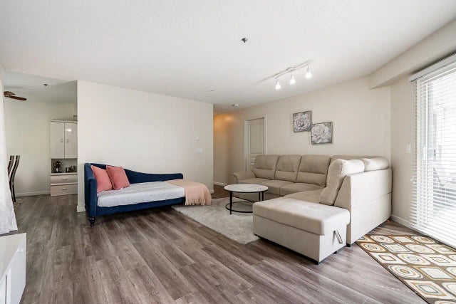 2727 E Kent Avenue North 64, Vancouver