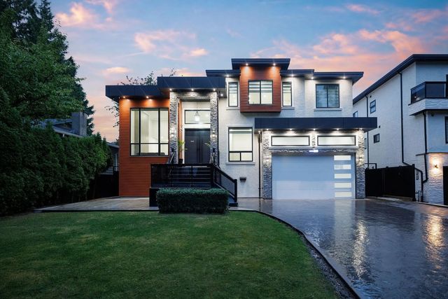 8995 Queen Mary Boulevard, Surrey