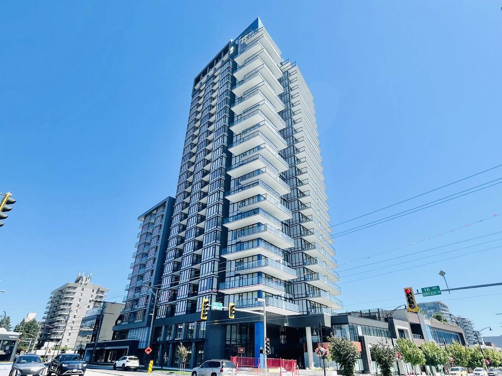 1588 Johnston Road 303, White Rock