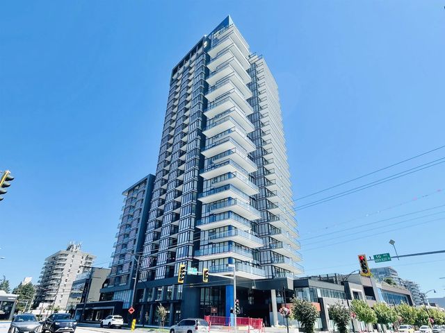 1588 Johnston Road 303, White Rock