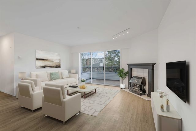 5377 201a Street 205, Langley