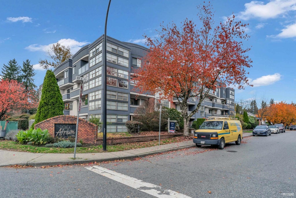 12025 207a Street 207, Maple Ridge