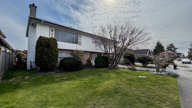 9680 Shell Road, Richmond