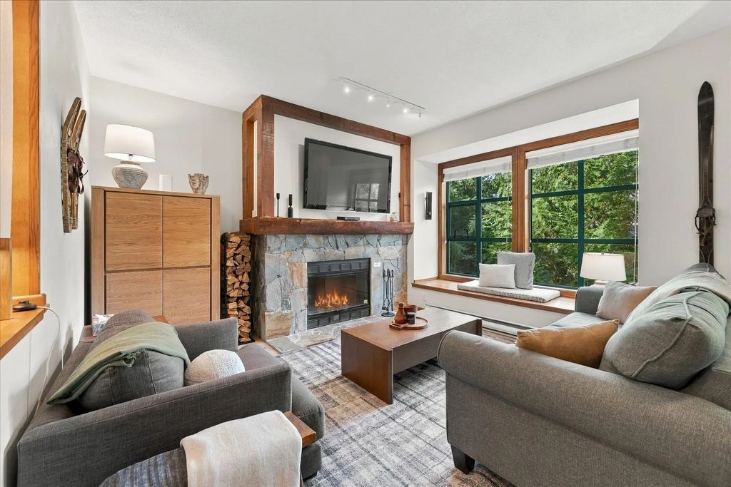 4652 Blackcomb Way 17, Whistler