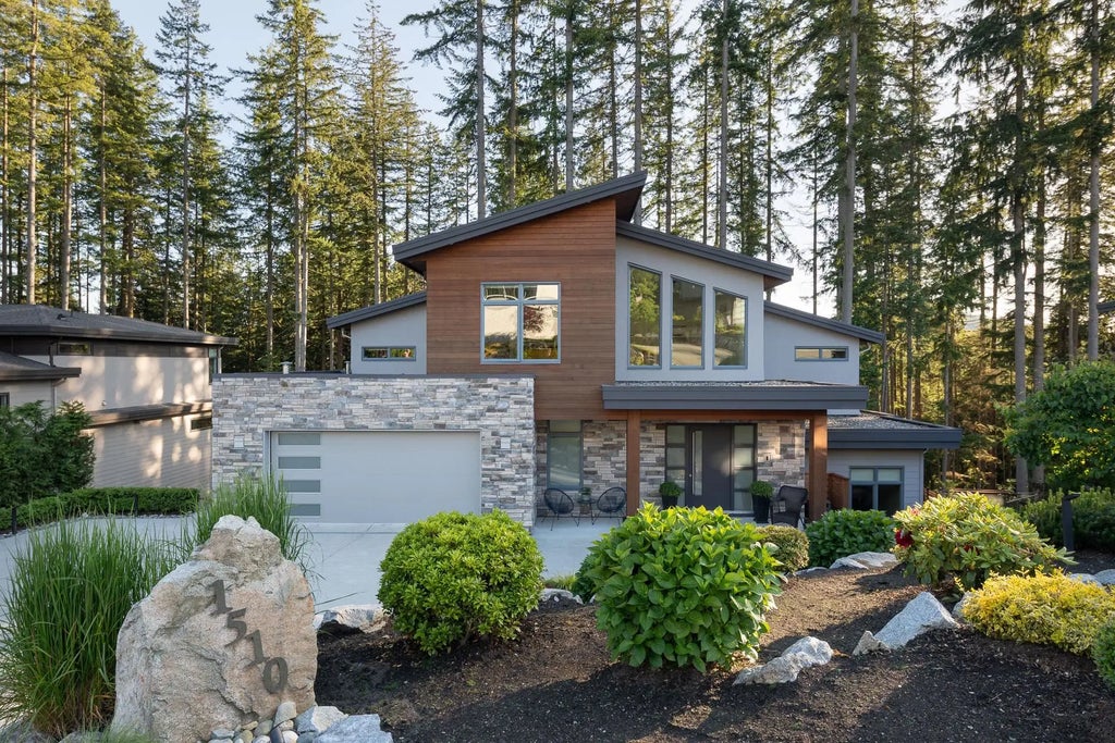 1510 Crystal Creek Drive, Anmore