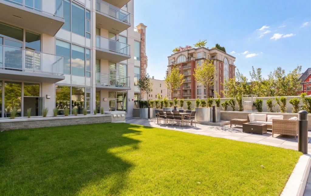 668 Columbia Street 1808, New Westminster