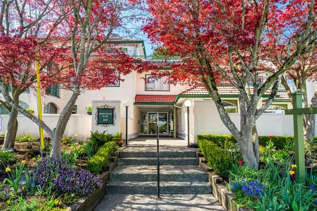 1447 Best Street 105, White Rock