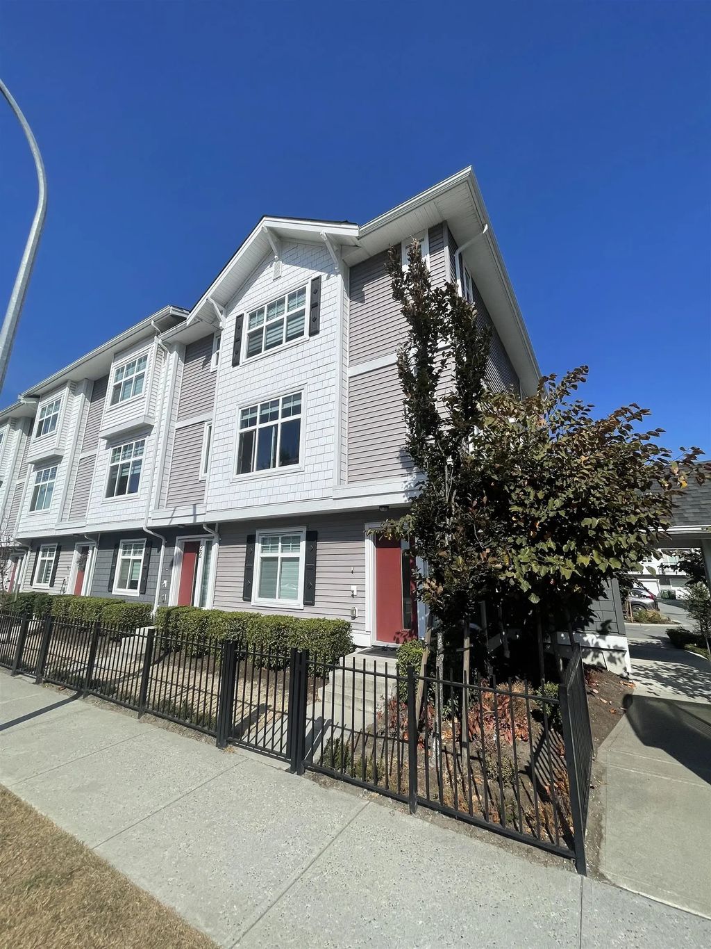 2033 Mckenzie Road 23, Abbotsford