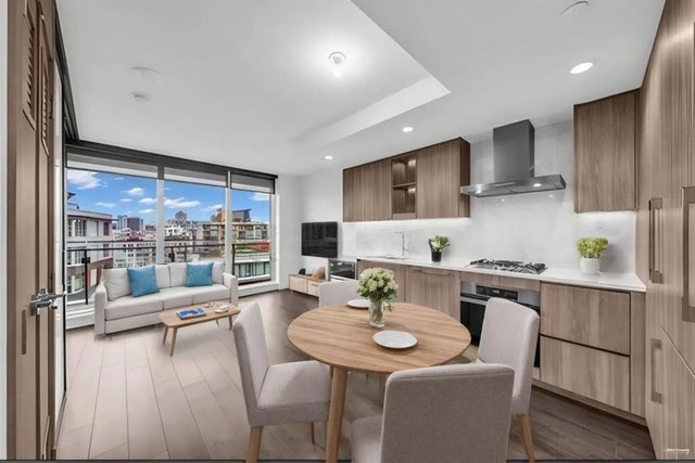 1768 Cook Street 1302, Vancouver