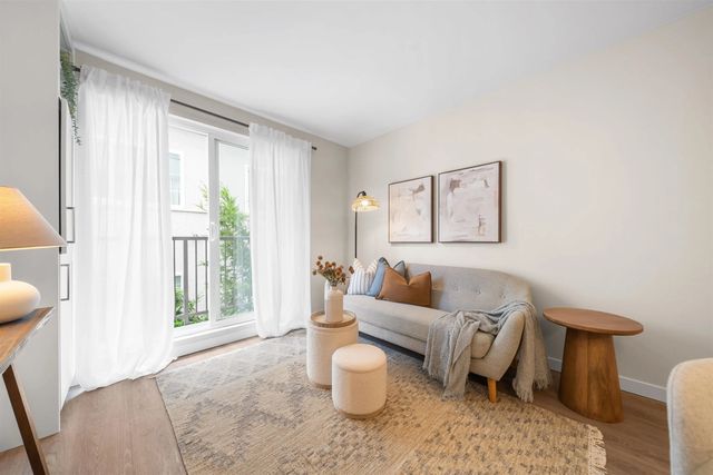2234 W 1st Avenue 210, Vancouver