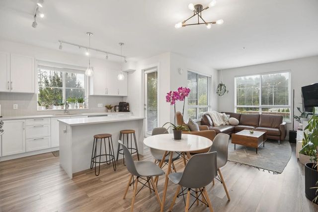 20356 72b Avenue 217, Langley
