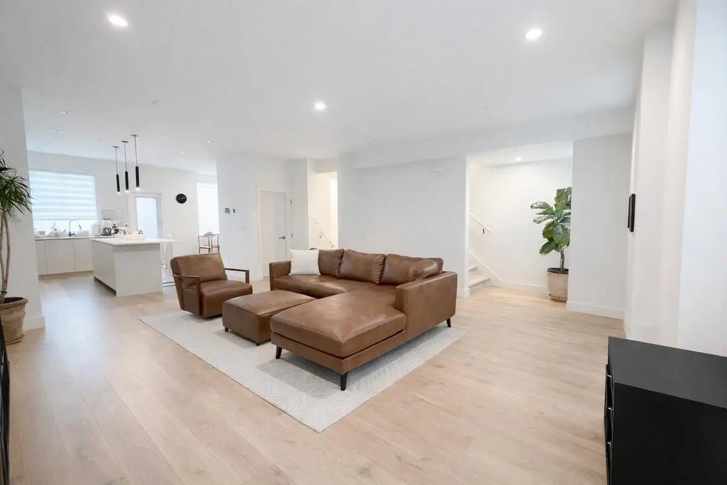 7670 207 Street 80, Langley