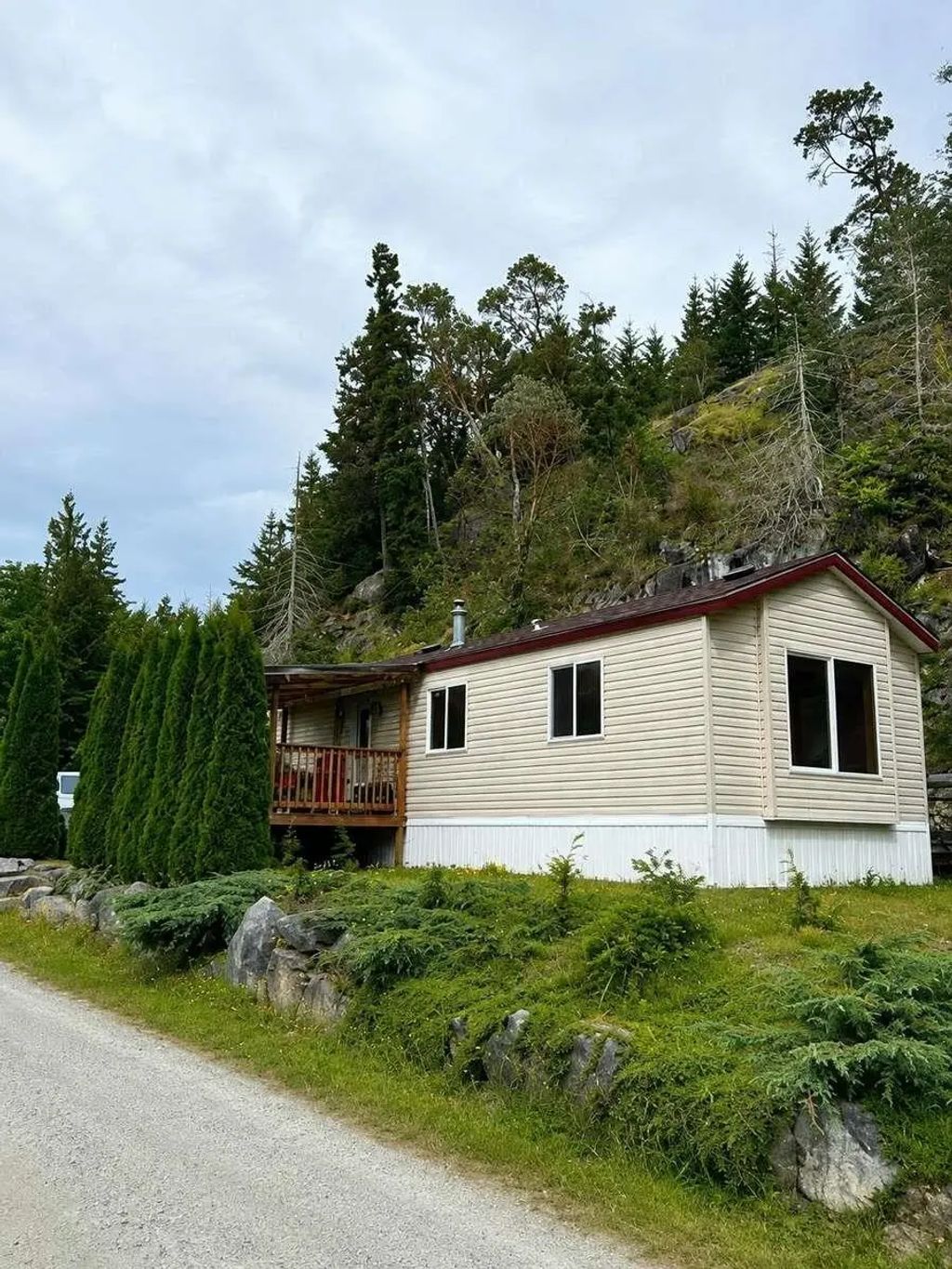 7668 Sunshine Coast Highway 15, Halfmoon Bay