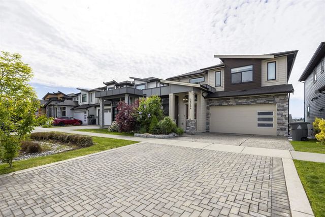 16764 16a Avenue, Surrey