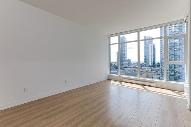 4688 Kingsway 1710, Burnaby