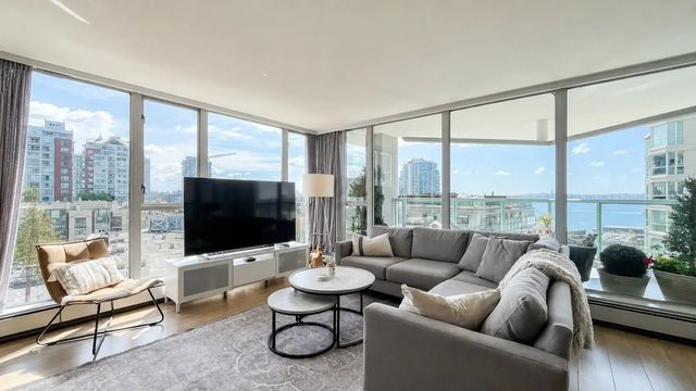 120 W 2nd Street 701, North Vancouver