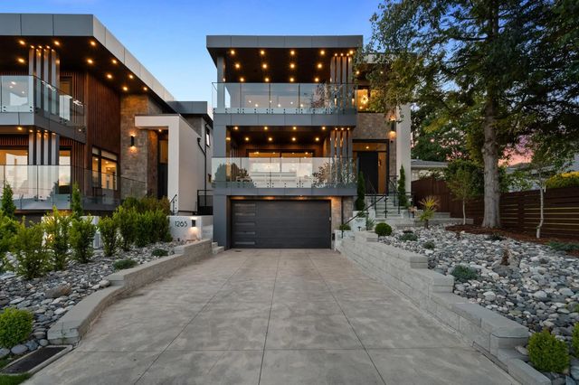 1265 Kent Street, White Rock