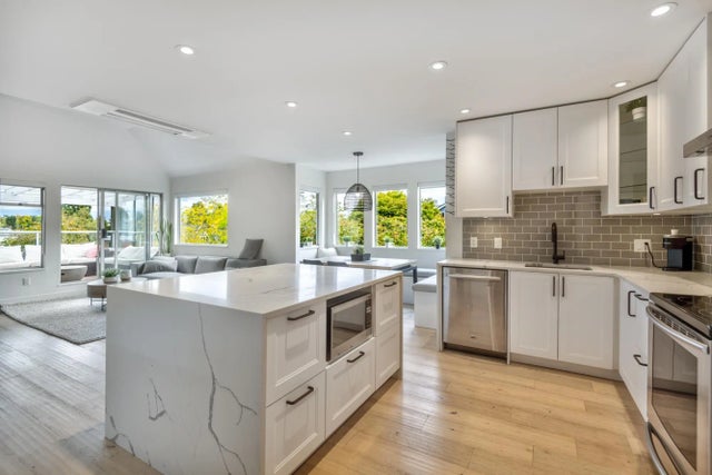 1665 Arbutus Street 304, Vancouver