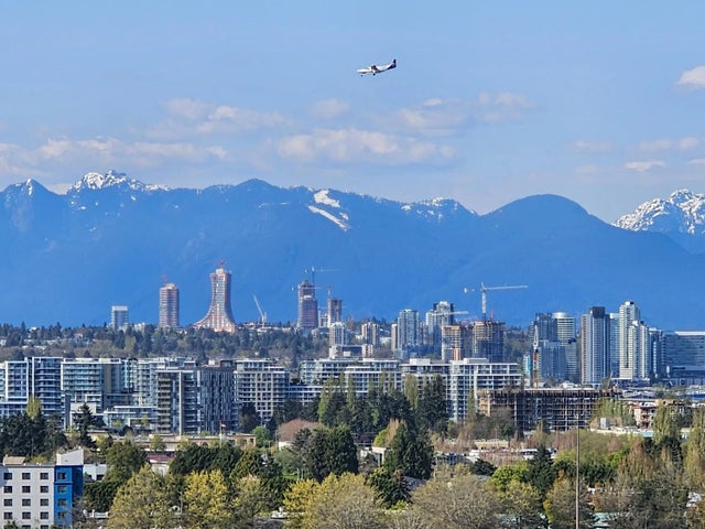 5933 Cooney Road 1702, Richmond