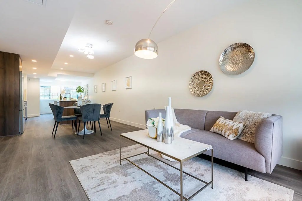 8428 Park Road 5, Richmond