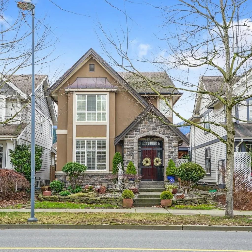 5878 Garrison Boulevard, Chilliwack