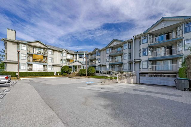 10756 138 Street 315, Surrey