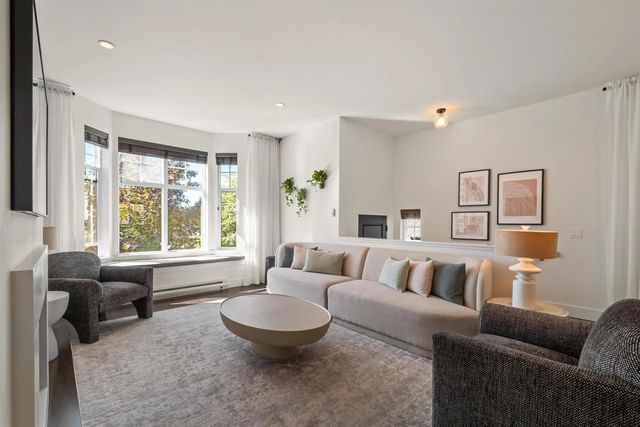 3439 Roxton Avenue 1, Coquitlam