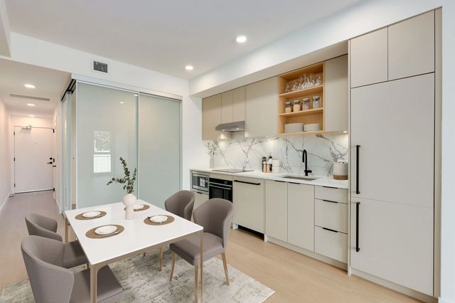 422 E 3rd Street 663, North Vancouver