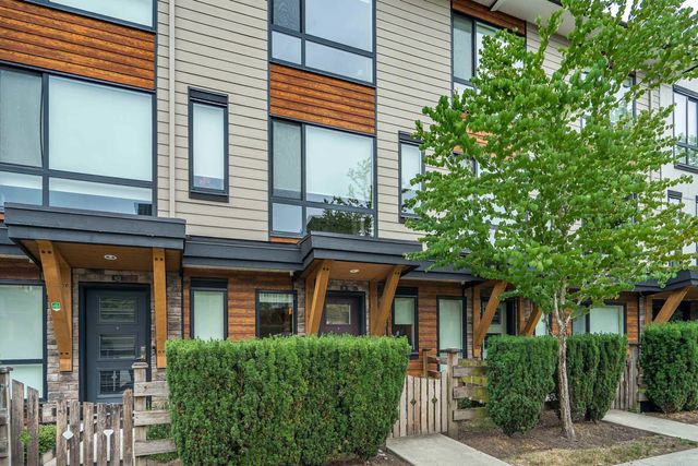 16488 64 Avenue 11, Abbotsford