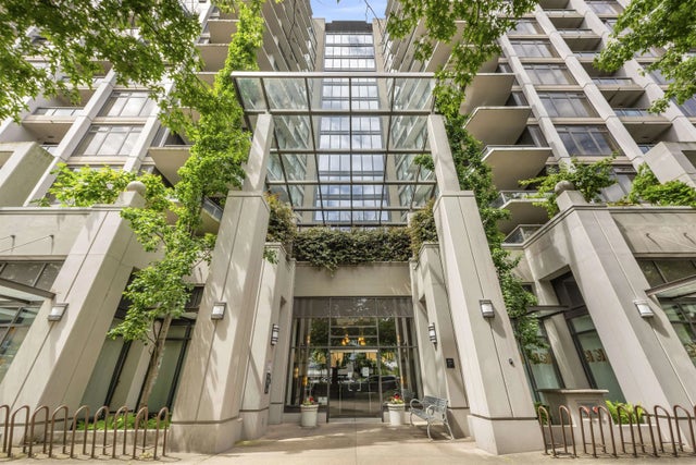 5811 No. 3 Road 711, Richmond