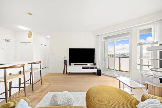 10880 No. 5 Road 417, Richmond