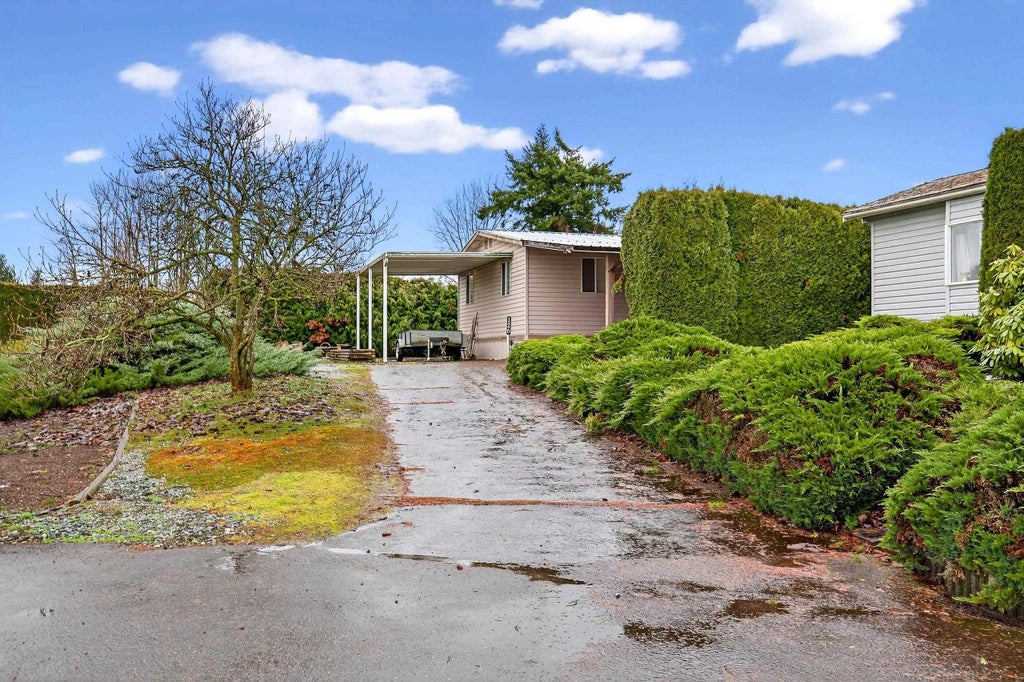 27111 Avenue 126, Langley