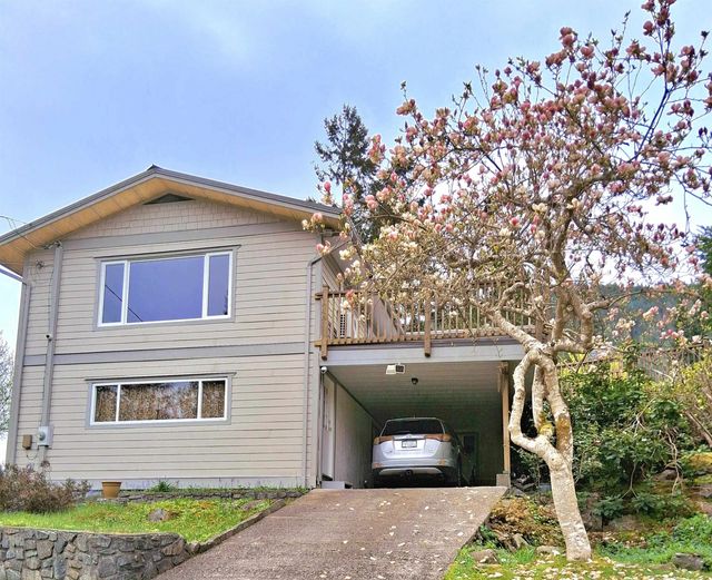 13096 Narrows Road, Madeira Park